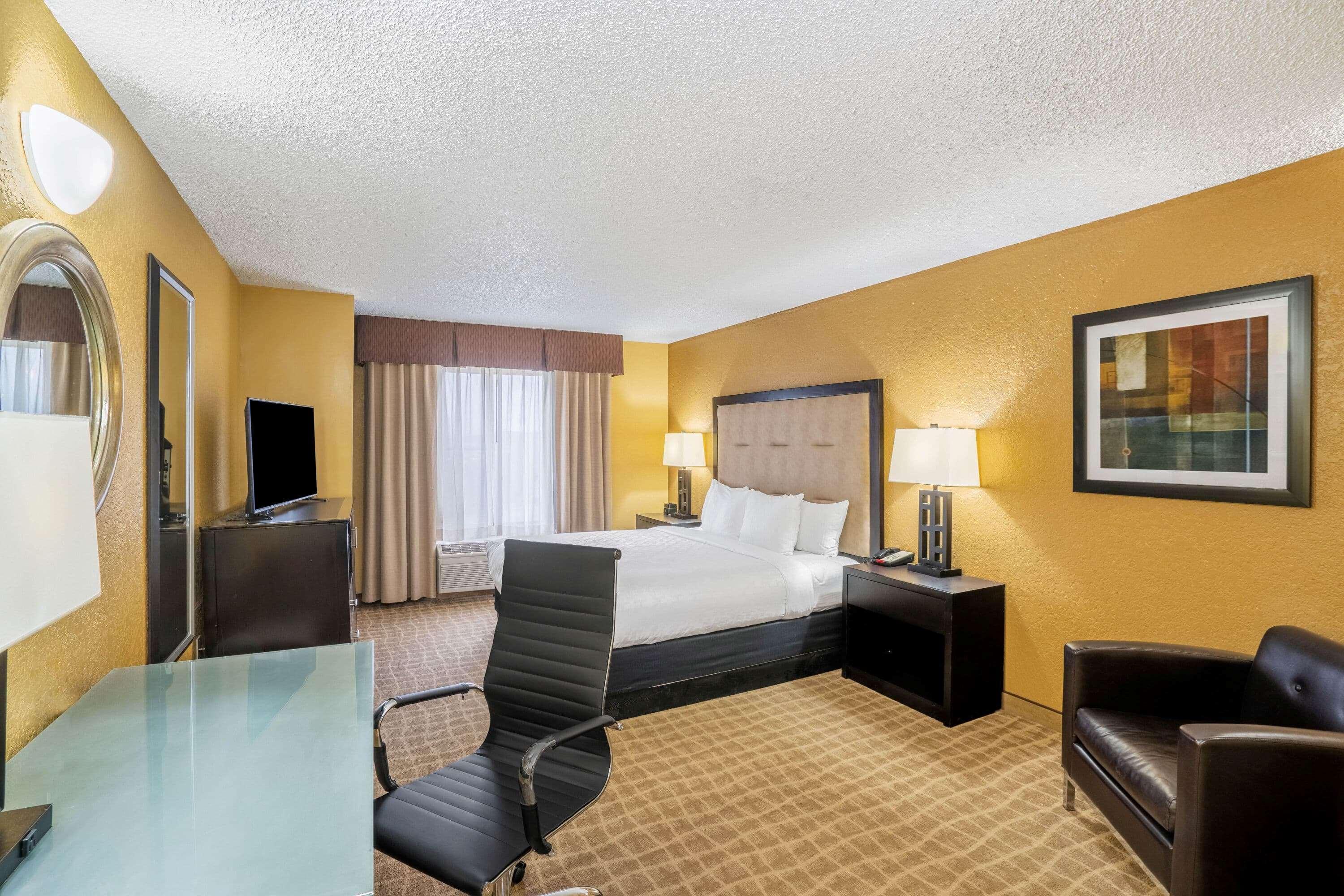 La Quinta By Wyndham Hot Springs Hotel Eksteriør billede